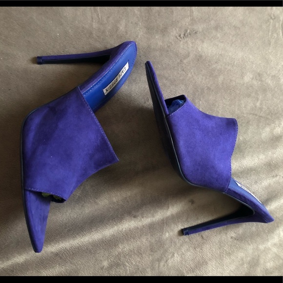 Cobalt Blue pointy toe mules - Picture 4 of 4